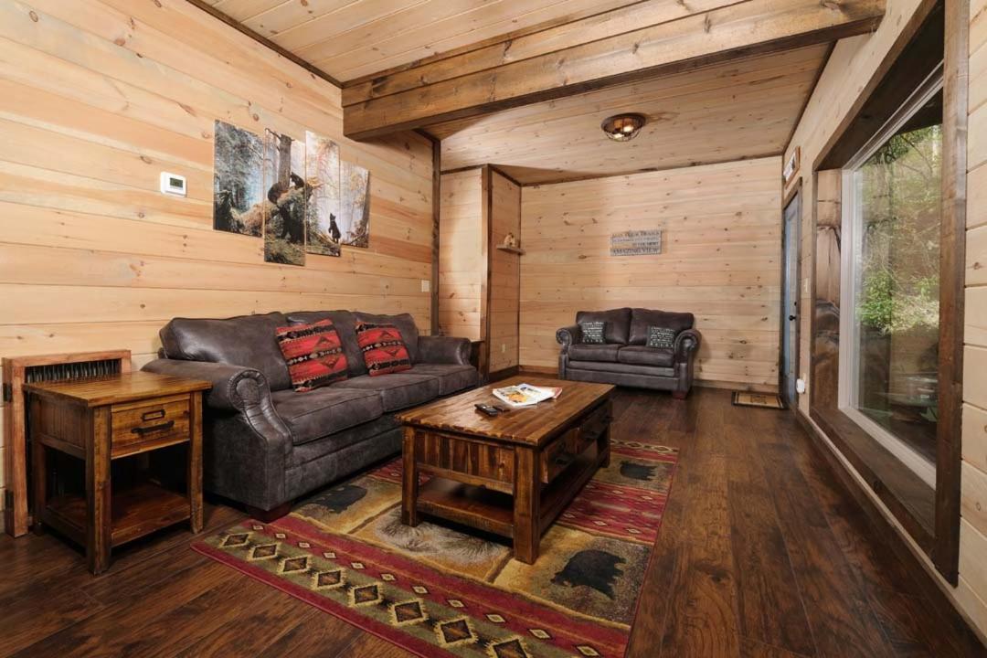 Mountain Time Villa Gatlinburg Exterior photo