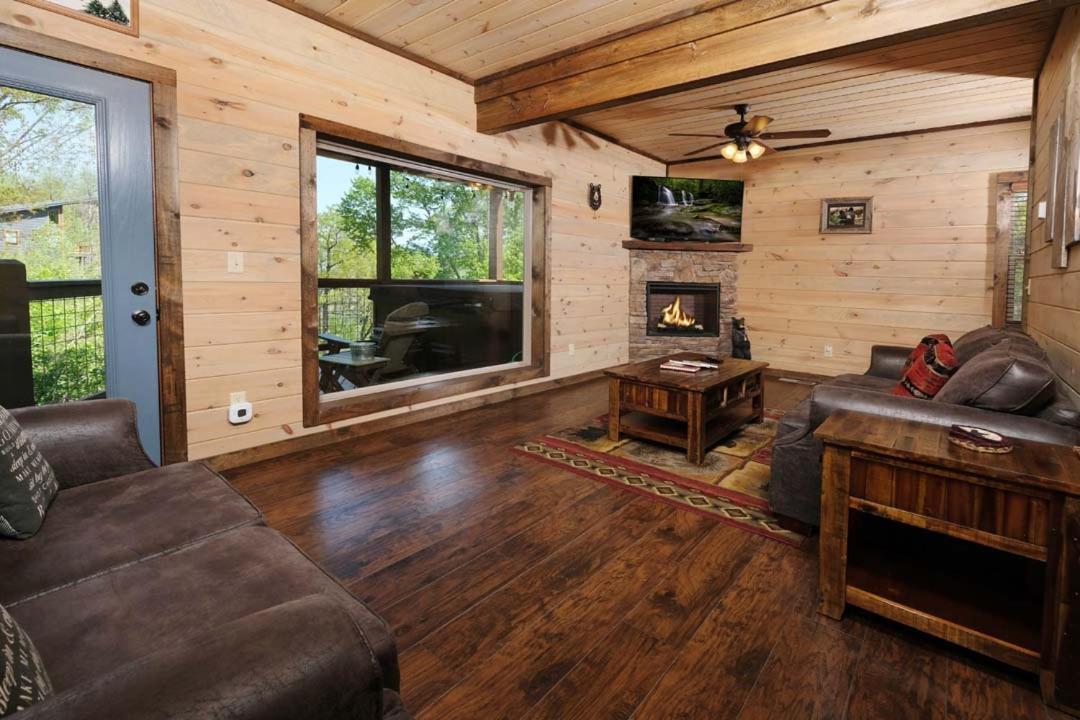 Mountain Time Villa Gatlinburg Exterior photo