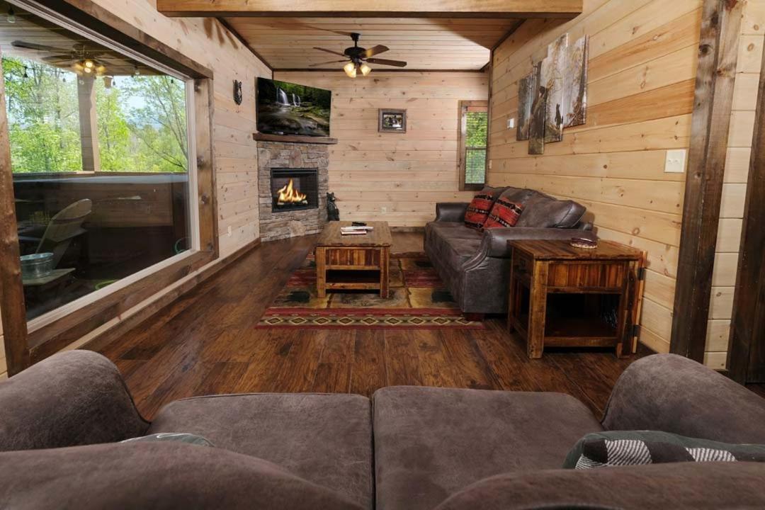 Mountain Time Villa Gatlinburg Exterior photo