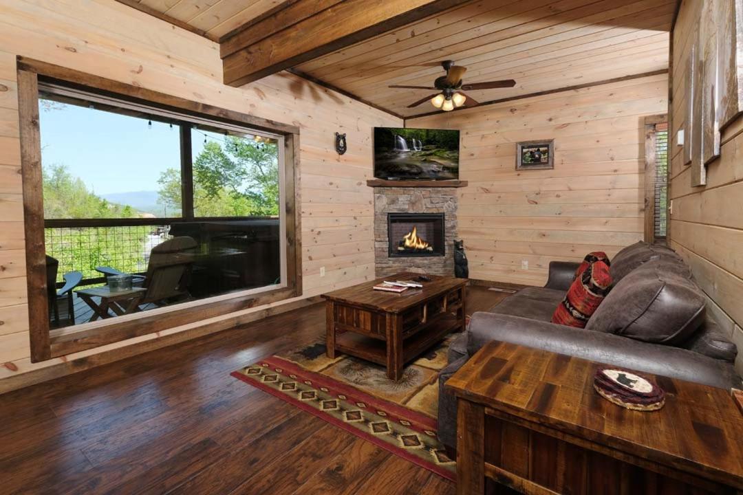 Mountain Time Villa Gatlinburg Exterior photo