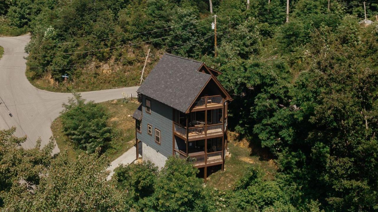Mountain Time Villa Gatlinburg Exterior photo