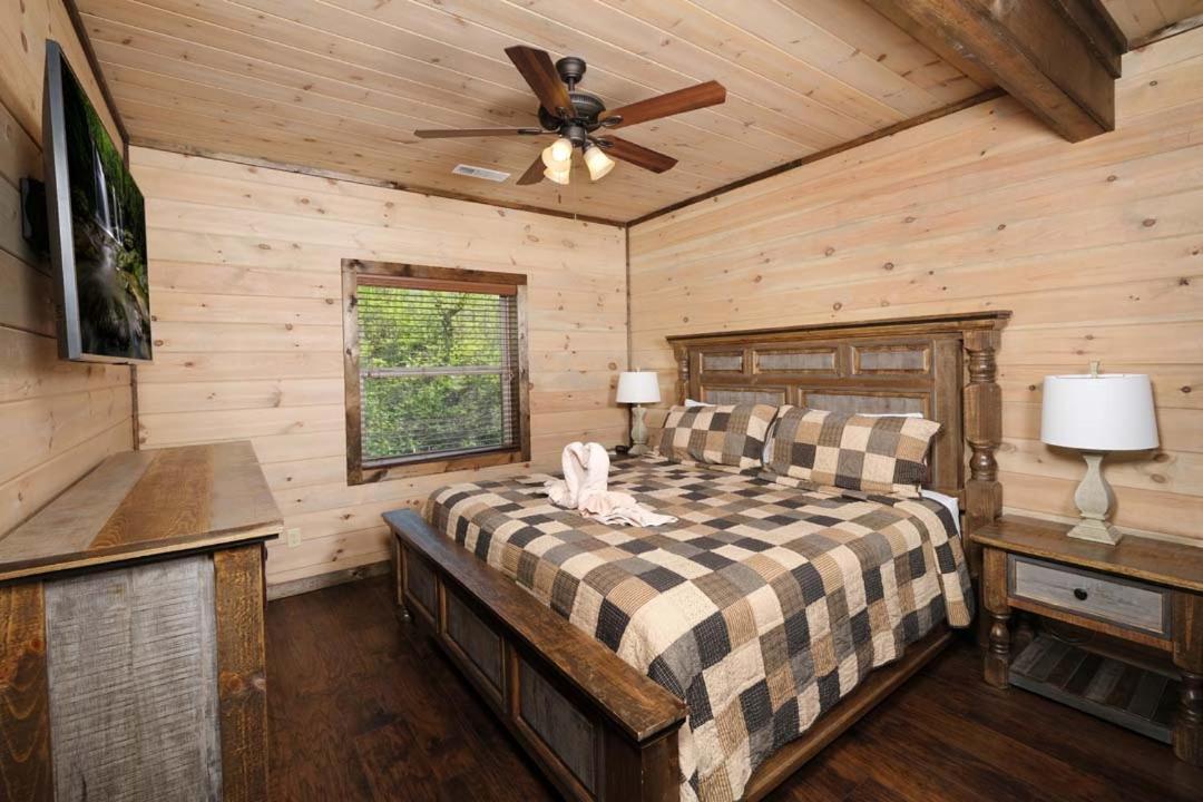 Mountain Time Villa Gatlinburg Exterior photo