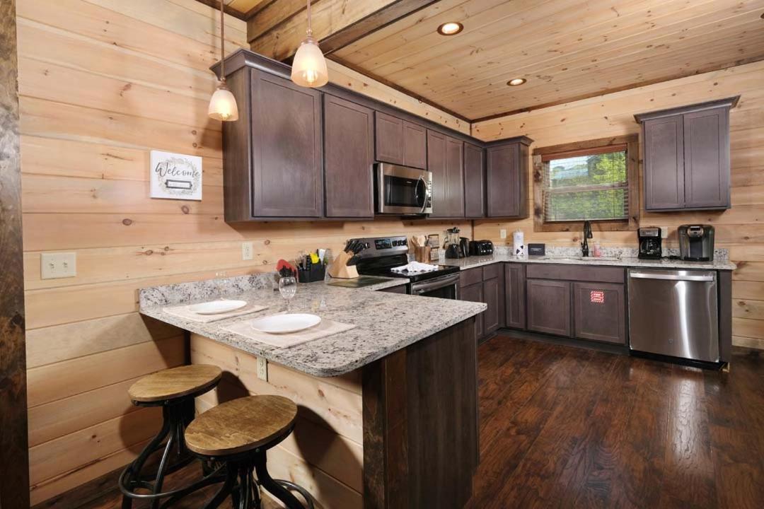 Mountain Time Villa Gatlinburg Exterior photo